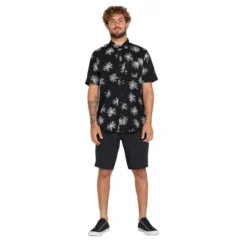 Volcom Lazy Dazey Short Sleeve Shirt In Black -STANCE Shop volcom lazy dazey short sleeve shirt black a0422304 blk b2 p5rgepvonkynummm